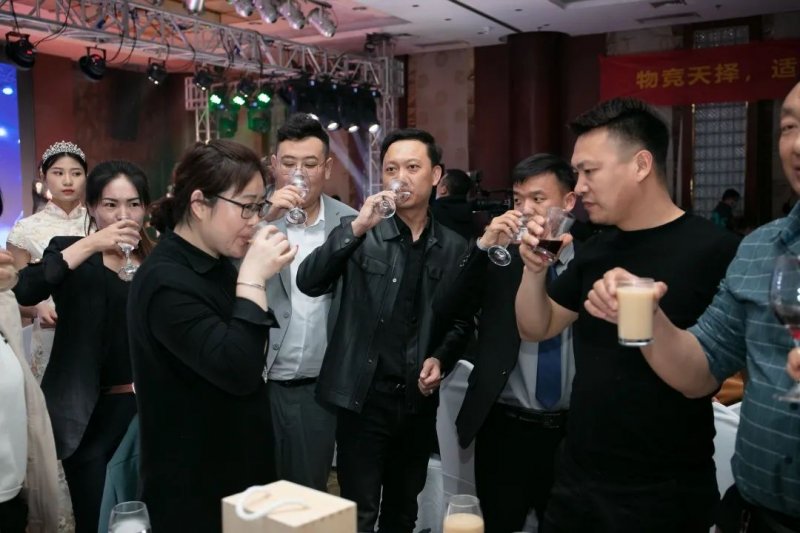 鑫傲斯门窗2021《无设计，不门窗》新品发布会圆满结束_23